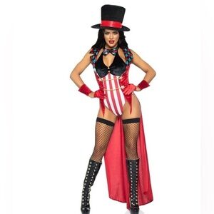 🚨🚨🚨SOLD🎩Ring Mistress Costume🎃